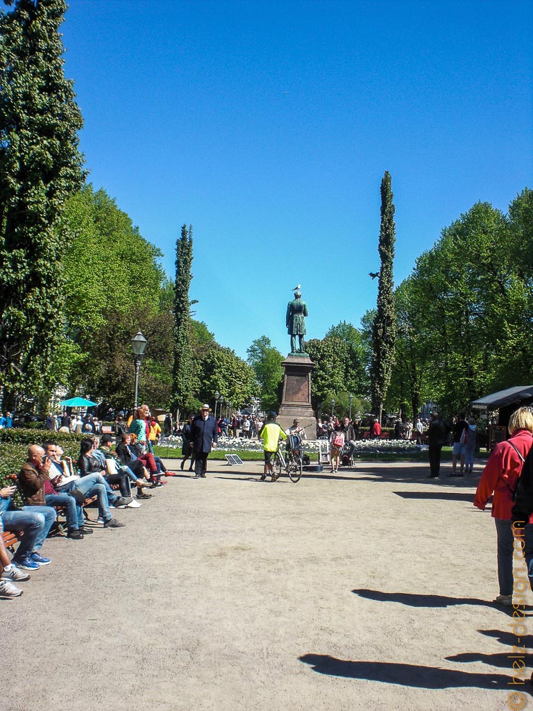 Esplanadi mit  Johan Ludvig Runeberg Denkmal