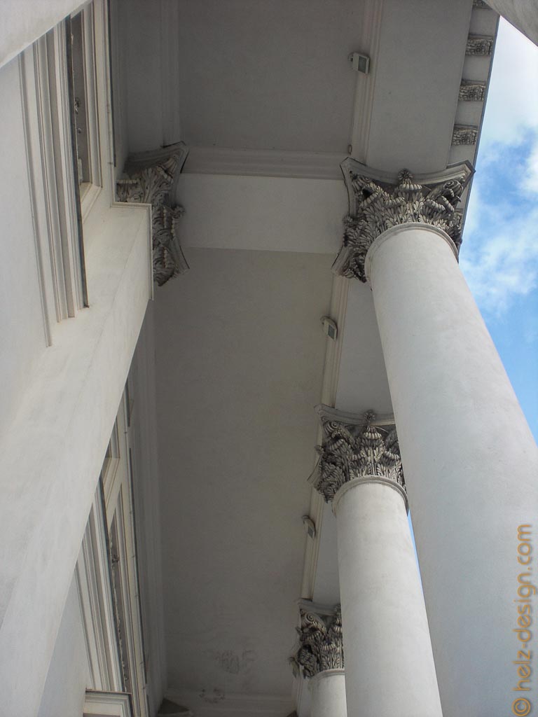 Südliche Säulengang (vorne)