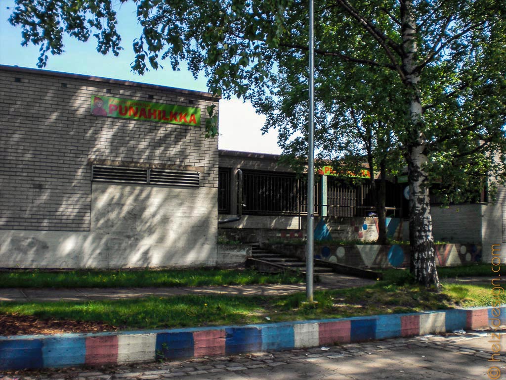 Jugendzentrum und Grundschule