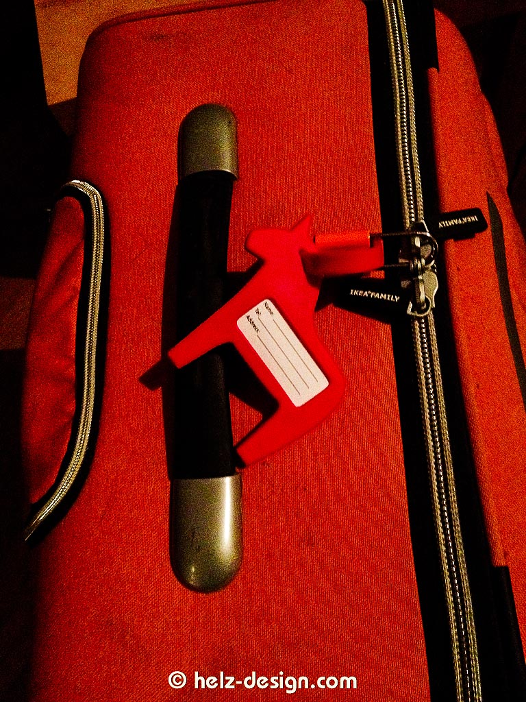 Neuer Anhänger für den orangen Koffer, ja es ist ein rotes Einhorn!