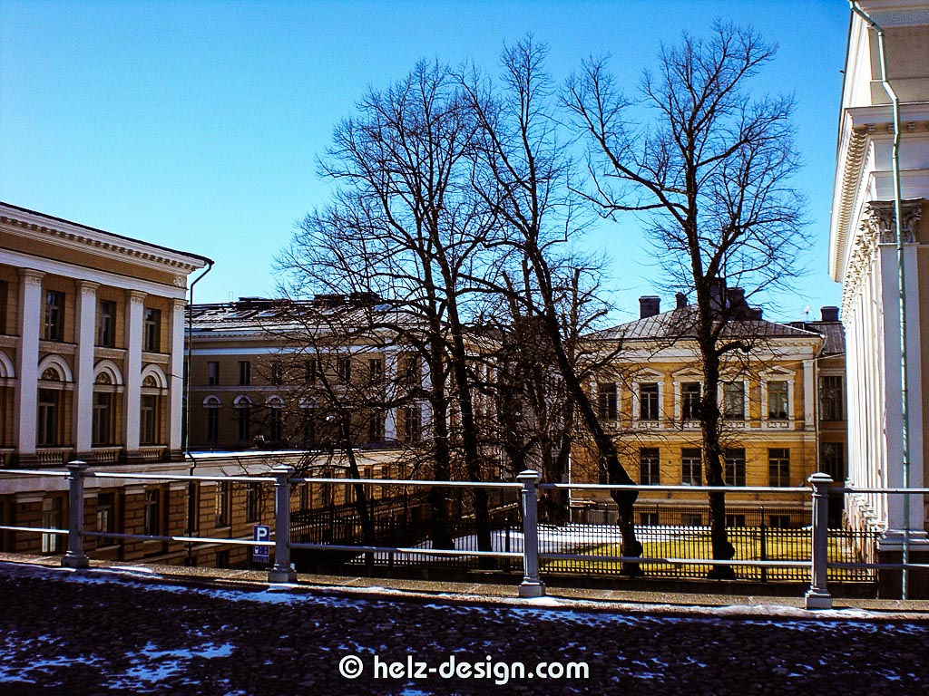 r: Kansalliskirjasto / finnische Nationalbibliothek – l: yliopisto / Universität