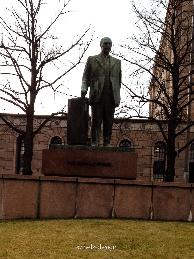 P. E. Svinhufvud -patsas – Statue von Präsident Pehr Evind Svinhufvud