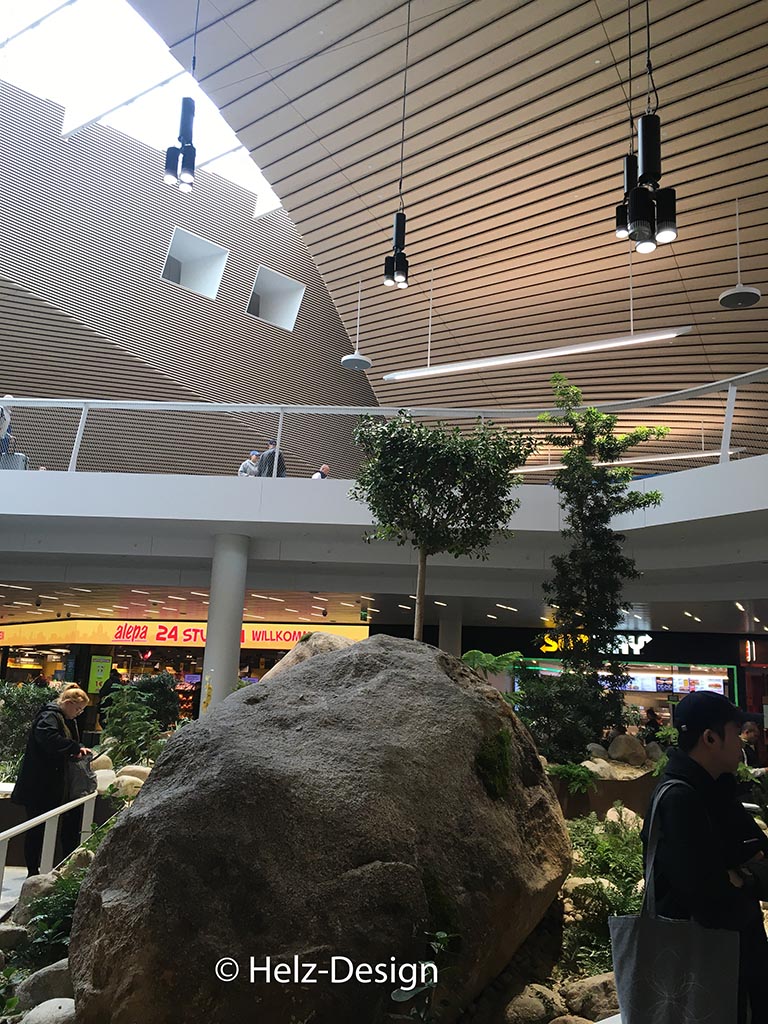 Ankunftshalle am Flughafen HEL Helsinki Vantaa