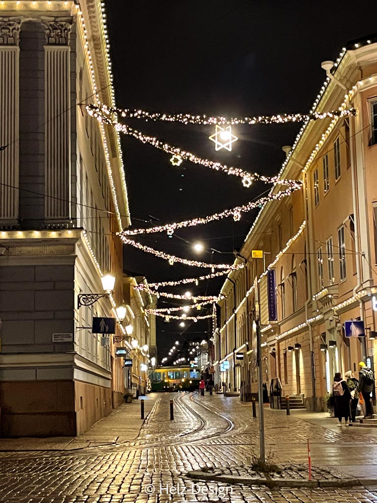 Katarinankatu mit den Straßenbahnschienen für die Tram2